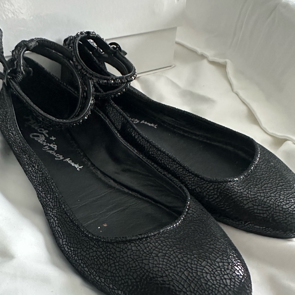 Alice + Olivia Ballet Flats 8.5